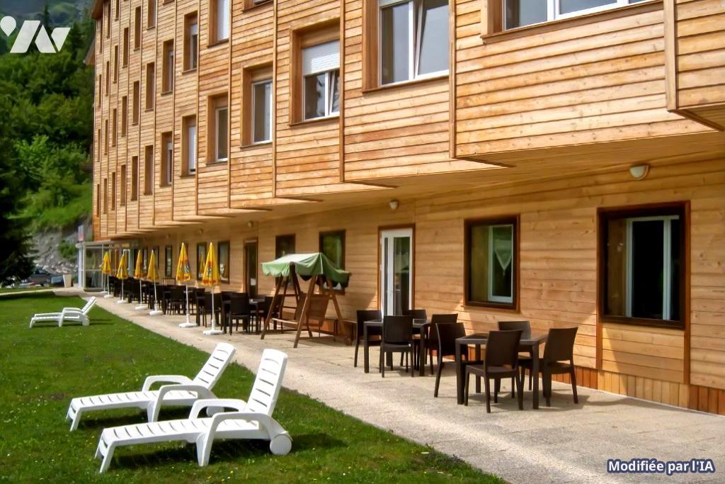 Maison 90 pièces 2880 m² · à Chamonix-Mont-Blanc · 2 880 m² · 4 000 000 €