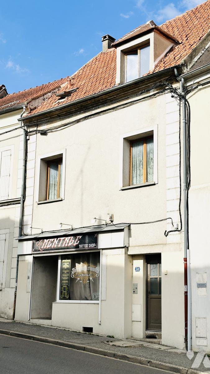 Immeuble 250 m² · à Chaumes-en-Brie · 250 m² · 489 000 €