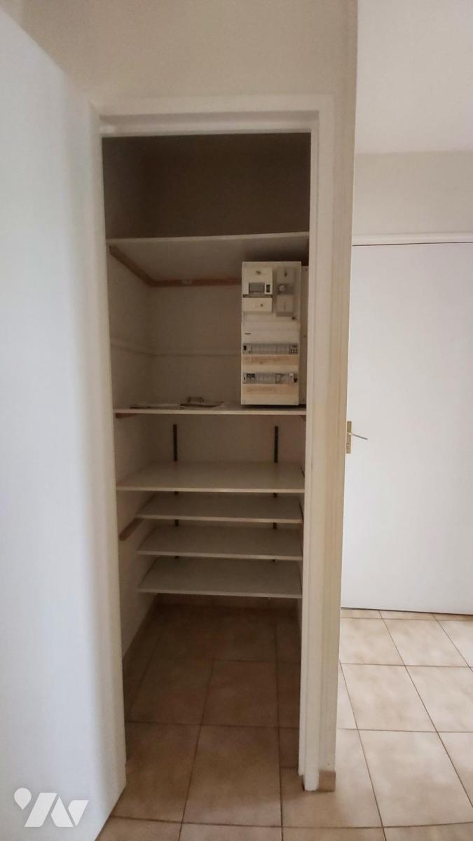 VENTE appartement-THOMERY (77)