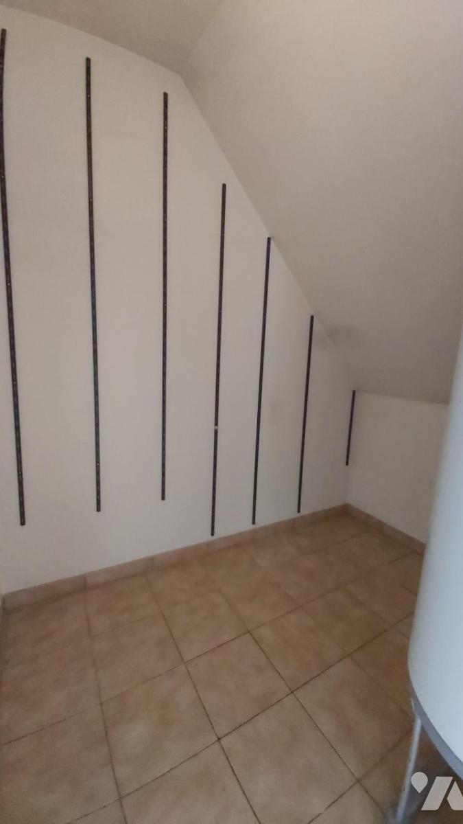 VENTE appartement-THOMERY (77)