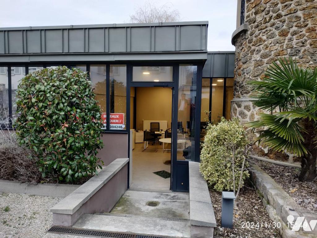 LOCATION localActivites-LAGNY SUR MARNE (77)
