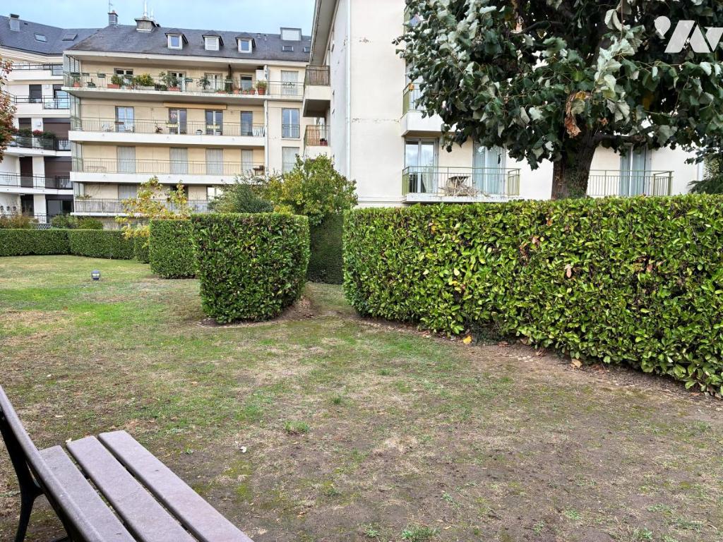 Appartement 5 pièces 111 m² · à Versailles · 111 m² · 650 000 €