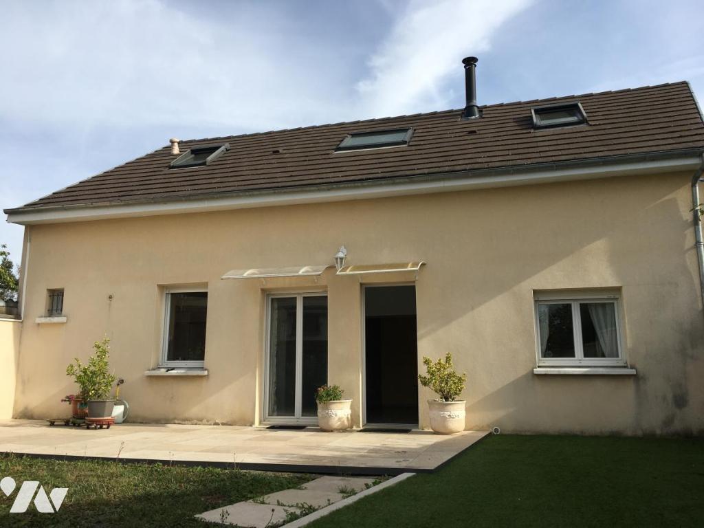 Maison 5 pièces 90 m² · à Les Essarts-le-Roi · 90 m² · 335 000 €