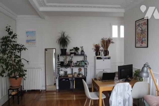 Appartement a louer paris-15e-arrondissement - 4 pièce(s) - 56.4 m2 - Surfyn