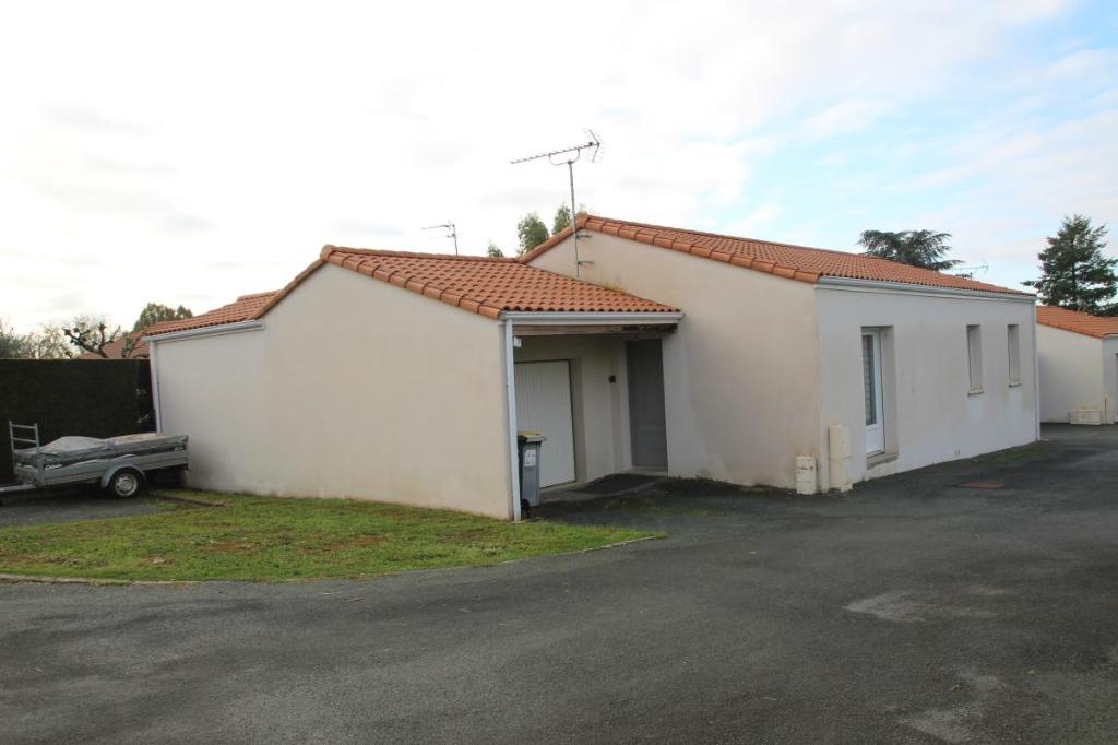 Maison 5 pièces 100 m² · à Aiffres · 100 m² · 220 000 €