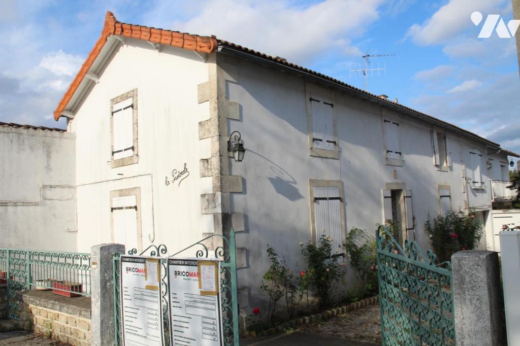 Maison 5 pièces 97 m² · à Saint-Gelais · 97 m² · 99 900 €