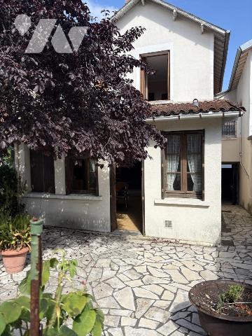 Maison 3 pièces 95 m² · à Niort · 95,5 m² · 150 000 €