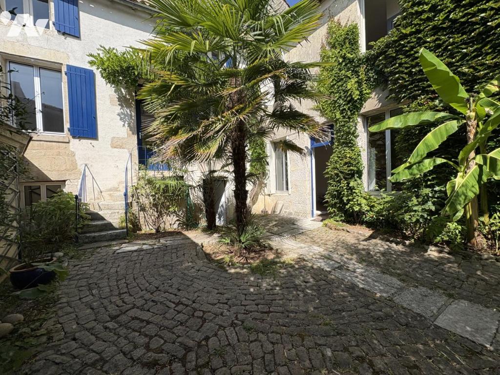 Maison 157 m² · à Niort · 157 m² · 266 000 €