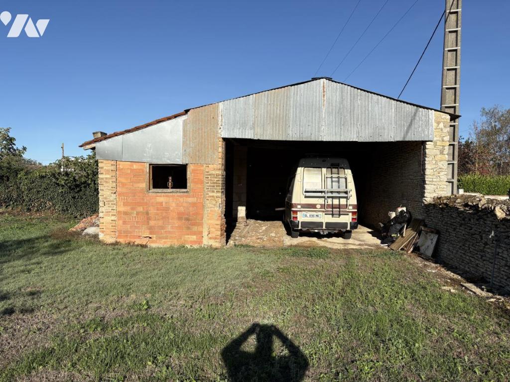 Terrain 490 m² · à Saint-Hilaire-la-Palud · 490 m² · 26 000 €