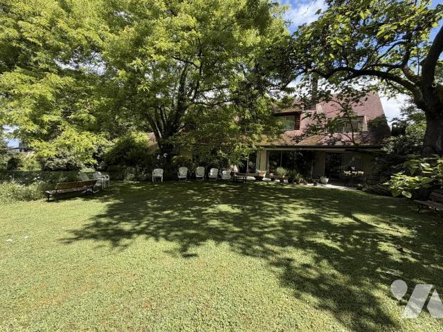 Maison 242m² — Saint-Fuscien