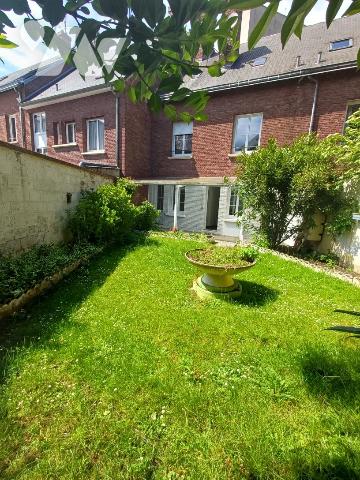 Maison 5 pièces 95 m² · à Amiens · 95 m² · 900 €/mois
