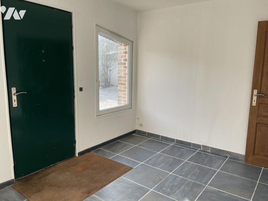 VENTE localDivers-SALEUX (80)