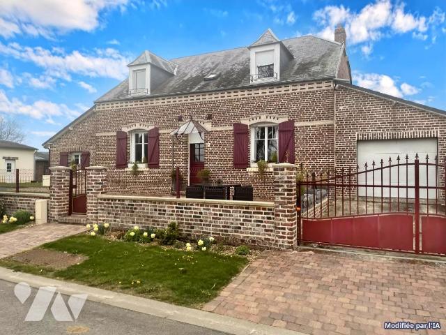 Maison 6 pièces 163 m² · à Chilly · 162,6 m² · 250 000 €