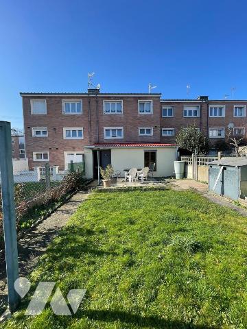 Maison 5 pièces 103 m² · à Saint-Nicolas · 103 m² · 120 000 €