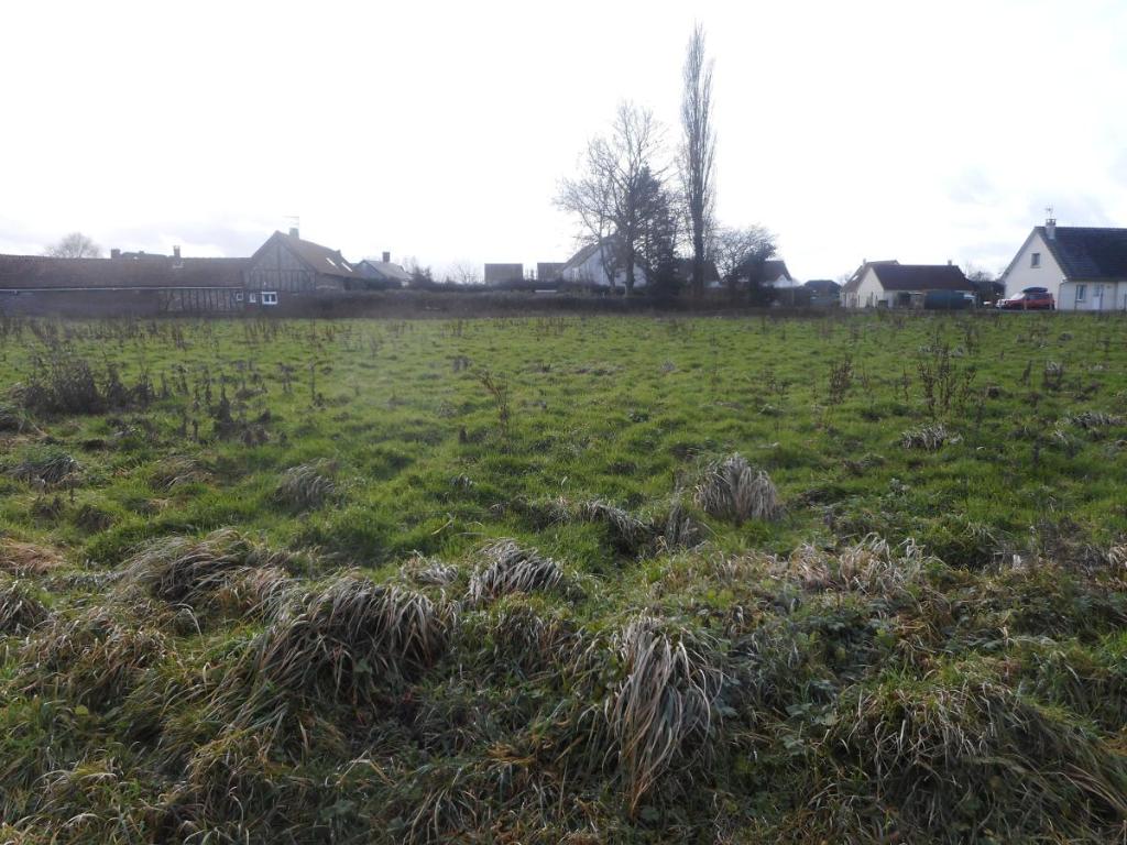 Terrain 1219 m² · à Dargnies · 1 219 m² · 46 600 €