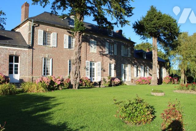 Maison 11 pièces 330 m² · à Friaucourt · 330 m² · 725 000 €