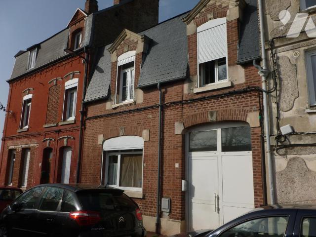 Immeuble 140 m² · à Abbeville · 140 m² · 280 000 €