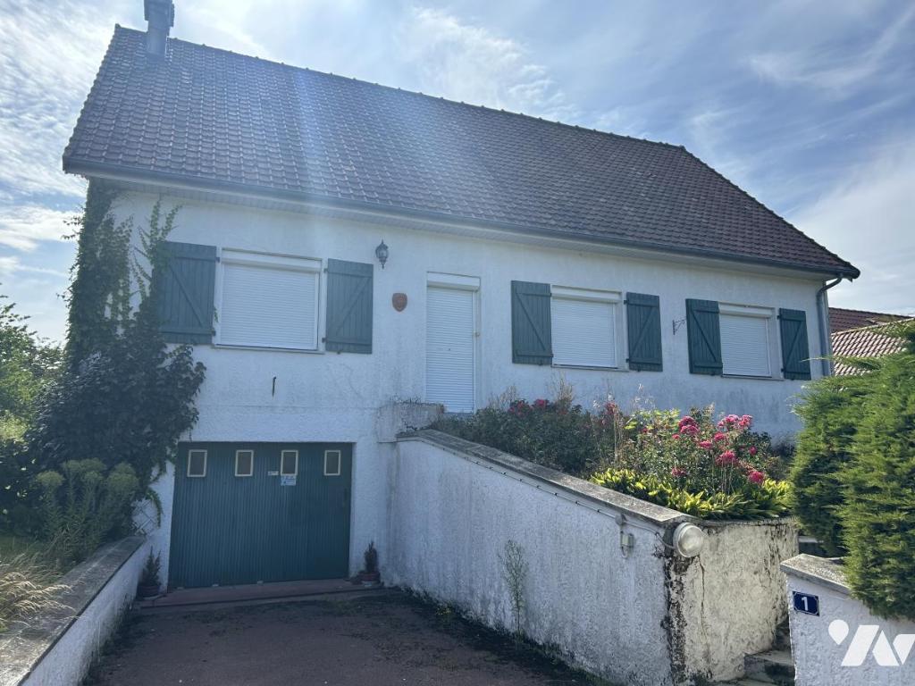 Maison 6 pièces 108 m² · à Grouches-Luchuel · 108 m² · 165 000 €