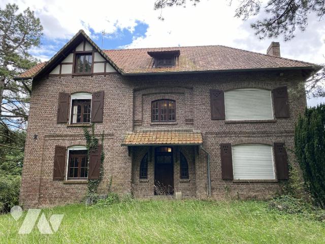 Maison 7 pièces 234 m² · à Auxi-le-Château · 234 m² · 280 000 €