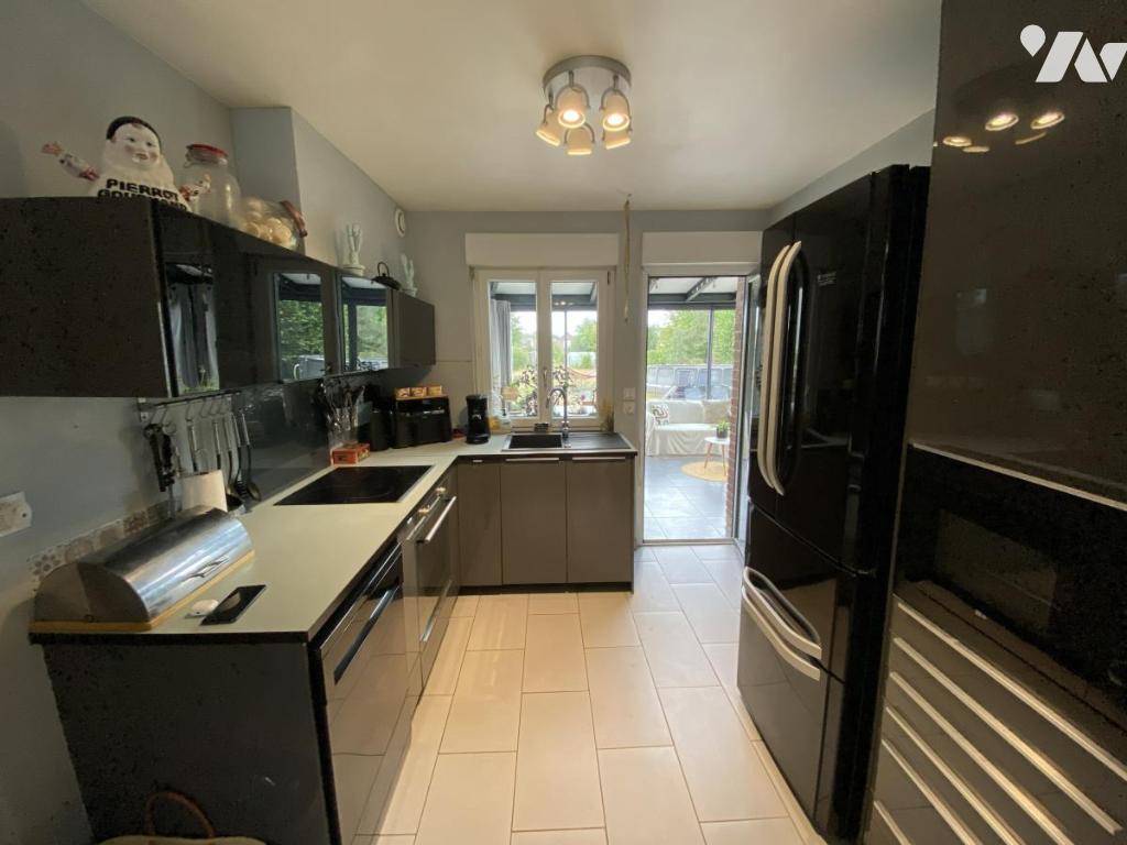 Maison 6 pièces 130 m² · à Lamotte-Warfusée · 130 m² · 250 000 €