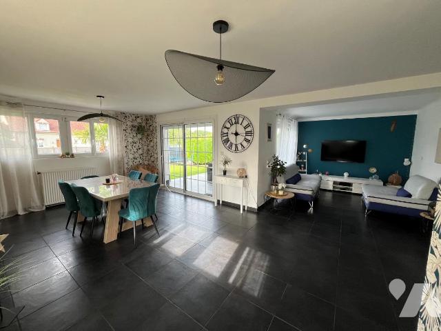 Maison 8 pièces 180 m² · à Talmas · 180 m² · 330 000 €