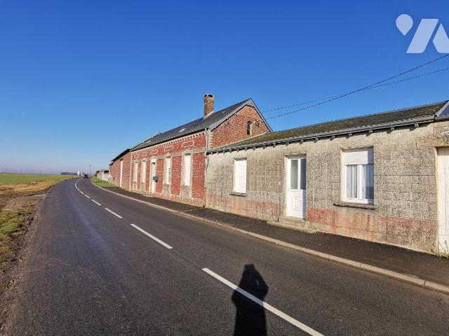 Vente - Maison / villa - VILLERS LES ROYE - 147 m² - 7 pièces - 80089-957