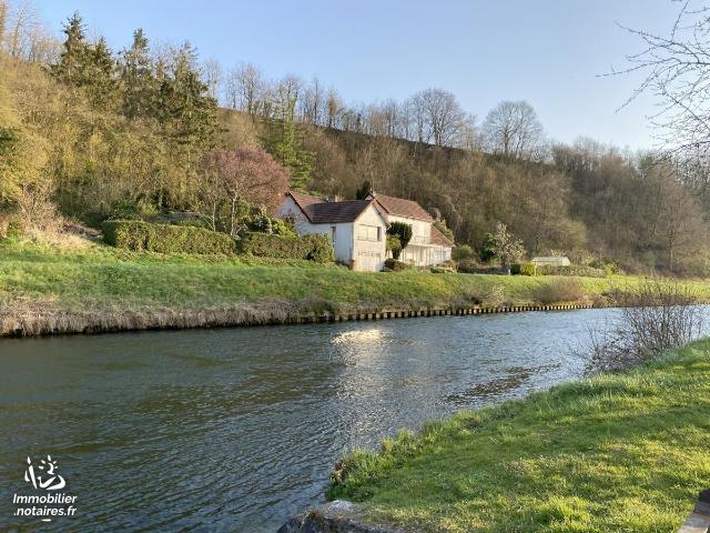 Vente - Maison - Frise - 300.00m² - 11 pièces - Ref : 80094-1033