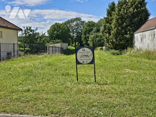 Terrain 1890 m² · à Contalmaison · 1 890 m² · 35 000 €