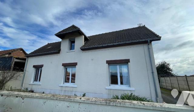 Maison 5 pièces 122 m² · à Mesnil-Saint-Nicaise · 122 m² · 180 000 €
