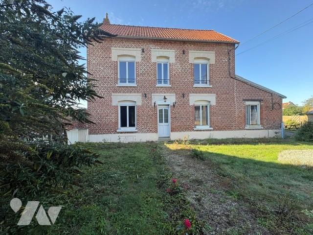 Maison 7 pièces 126 m² · à Bernes · 126 m² · 190 000 €