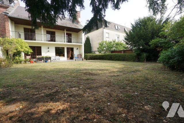 Maison 6 pièces 157 m² · à Amiens · 157 m² · 460 000 €