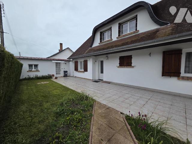 Maison 7 pièces 168 m² · à Eu · 168 m² · 270 000 €