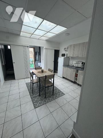 Immeuble 2 pièces 76 m² · à Amiens · 76,4 m² · 228 000 €