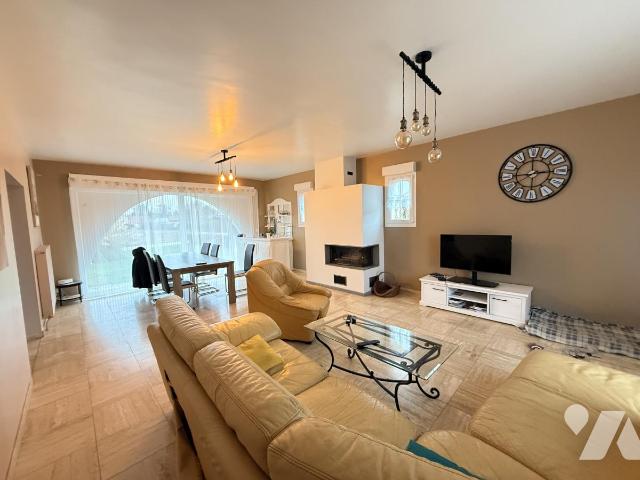 Maison 5 pièces 210 m² · à Villers-Bretonneux · 210 m² · 357 000 €