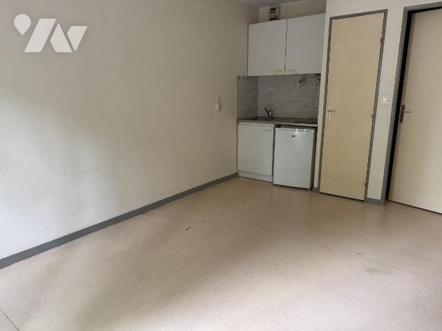 Appartement 1 pièce 18 m² · à Amiens · 17,8 m² · 420 €