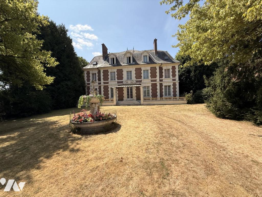Maison 488m² — Villers-Bretonneux
