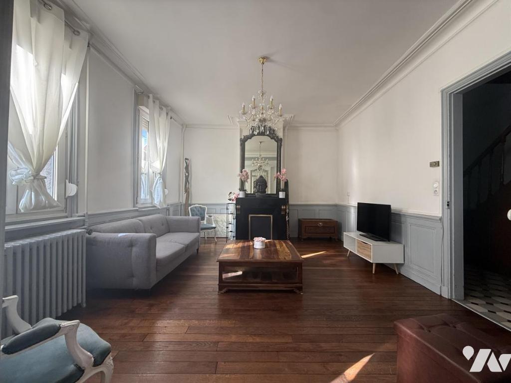 Maison 5 pièces 164 m² · à Fouilloy · 164 m² · 260 000 €