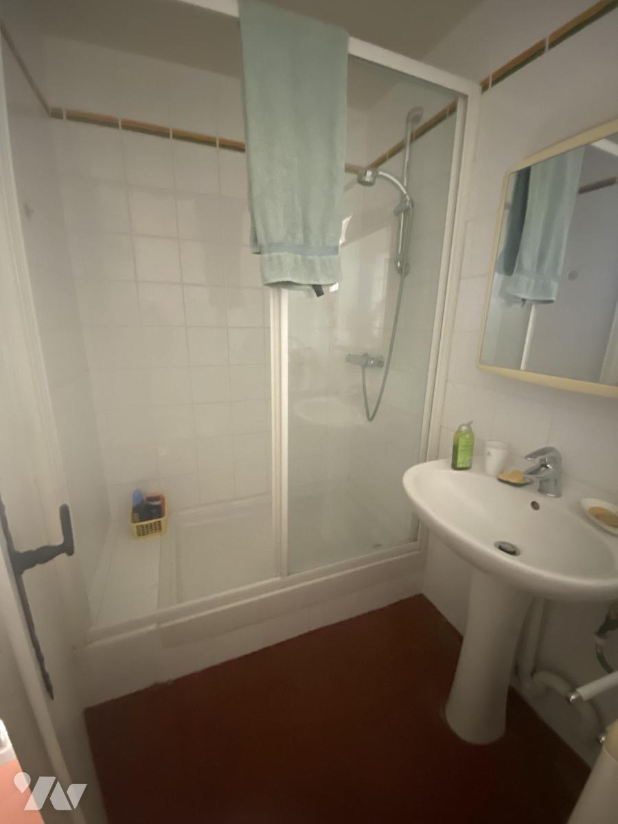 VENTE appartement-COTIGNAC (83)