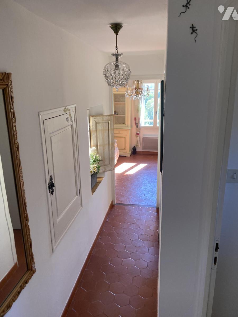 VENTE appartement-COTIGNAC (83)