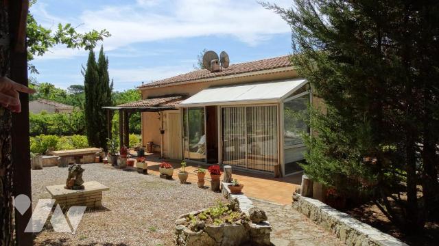 Maison 3 pièces 89 m² · à Saint-Maximin-la-Sainte-Baume · 89 m² · 365 000 €