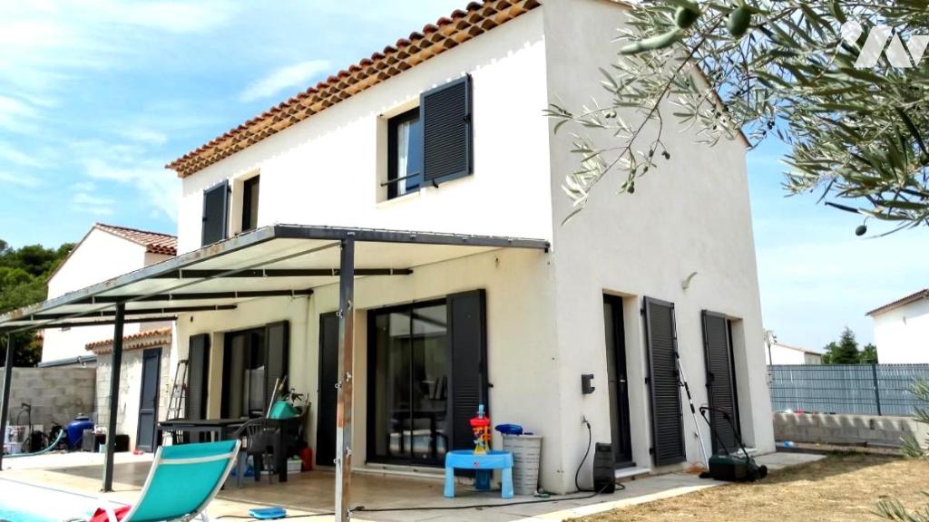 Maison 5 pièces 116 m² · à Fuveau · 116 m² · 489 000 €