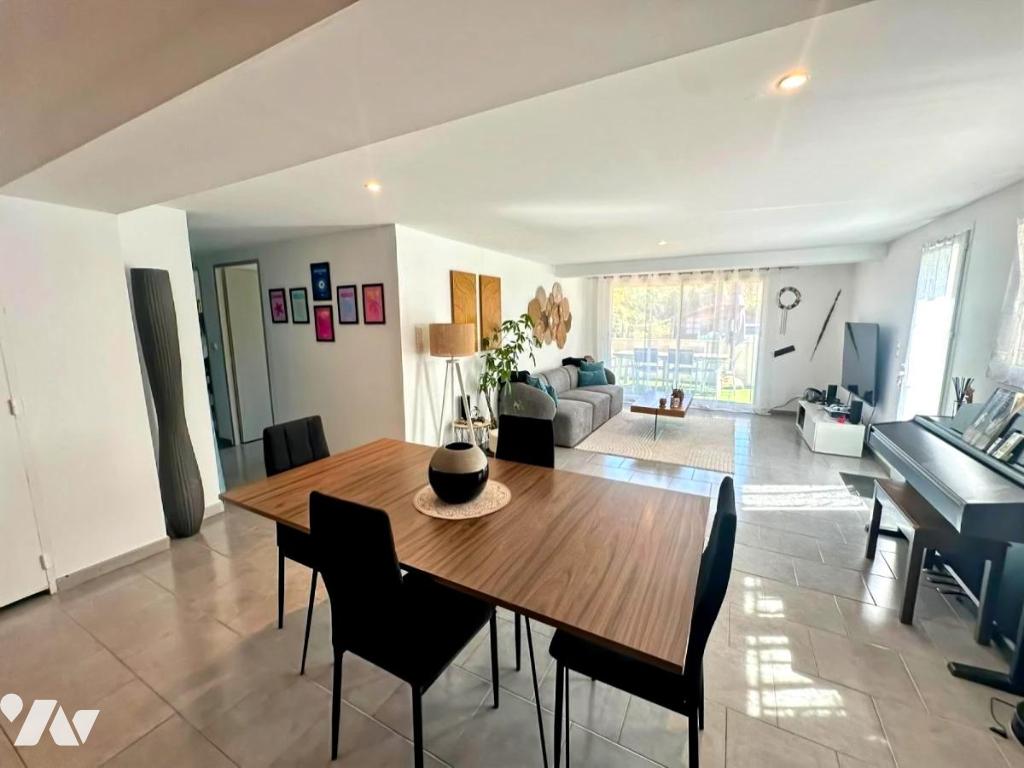 Appartement 3 pièces 95 m² · à Fuveau · 95 m² · 300 000 €