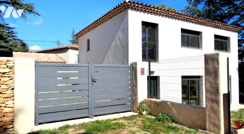 Maison 5 pièces 140 m² · à Saint-Maximin-la-Sainte-Baume · 140 m² · 549 000 €