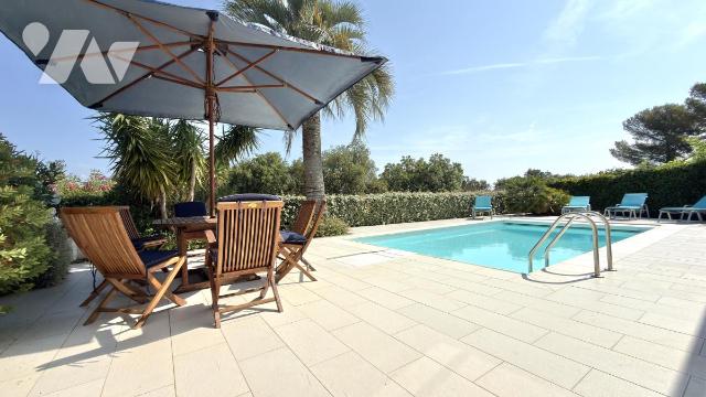 Maison 4 pièces 124 m² · à Fréjus · 124 m² · 1 092 000 €