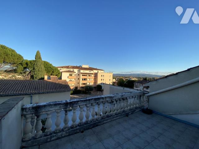 Immeuble 473 m² · à Carpentras · 473 m² · 540 000 €