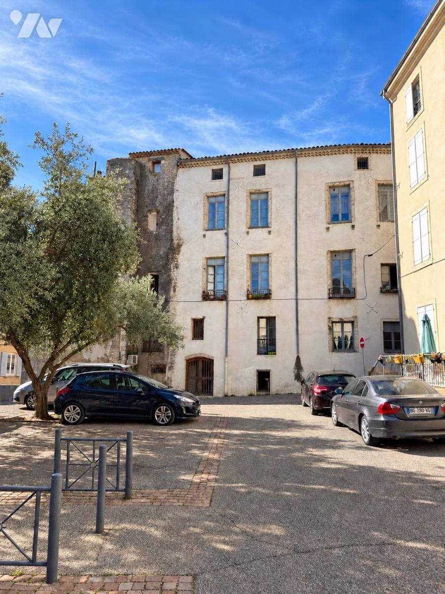 Immeuble 604 m² · à Pont-Saint-Esprit · 604 m² · 460 000 €