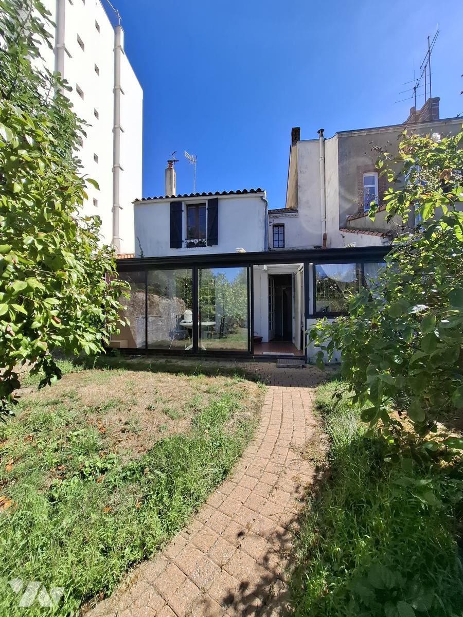 Maison 94 m² · à Roche-sur-Yon · 93,6 m² · 230 000 €