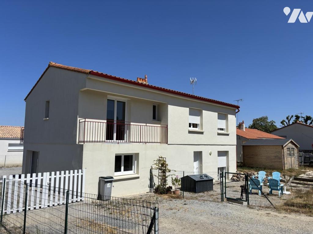 Maison 7 pièces 157 m² · à Bellevigny · 156,6 m² · 285 000 €