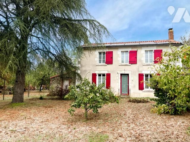 Maison 200 m² · à Saint-Prouant · 199,8 m² · 238 000 €