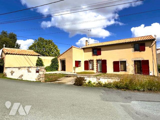 Maison 7 pièces 148 m² · à Les Herbiers · 148 m² · 326 000 €